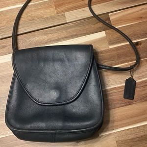 Vintage Coach Lindsay Black Leather Flap Shoulder Crossbody Bag Purse